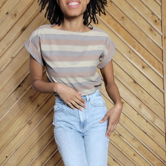 Vintage Boxy Cut Vertical Stripe Top with Cuff Sleeves - Picture 8 of 15